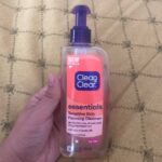 Clean&Clear Essentials Foaming Cleanser Review